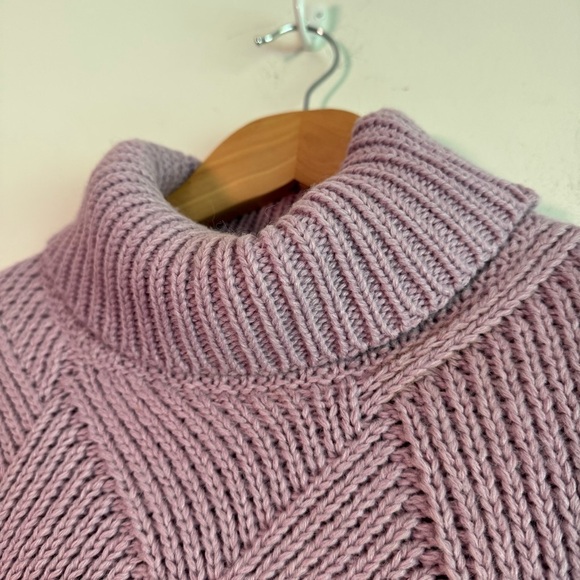 Decjuba Australia chunky knit turtleneck sweater size medium - Picture 2 of 7
